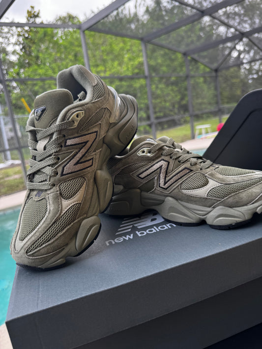 NB Military 9060