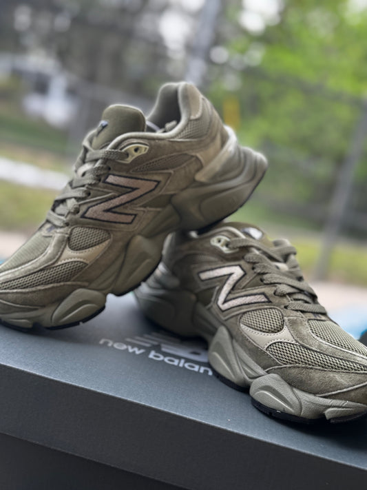 NB Military 9060