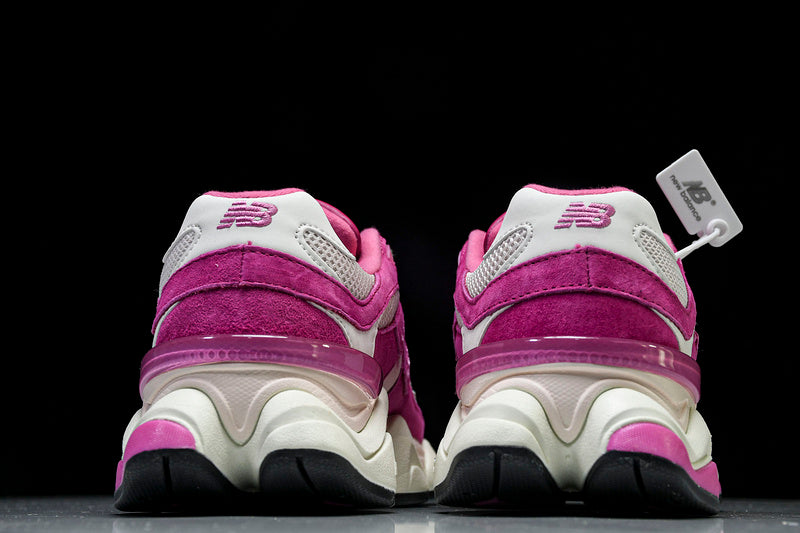 NB HOT PINK