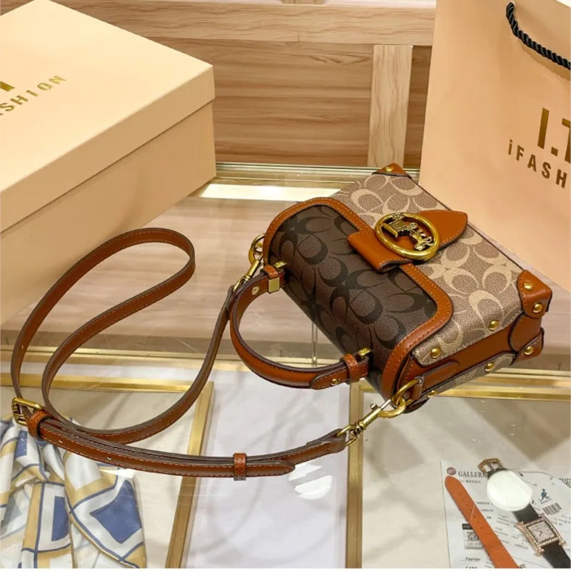 Inspired Minimalist and fashionable small handbag
