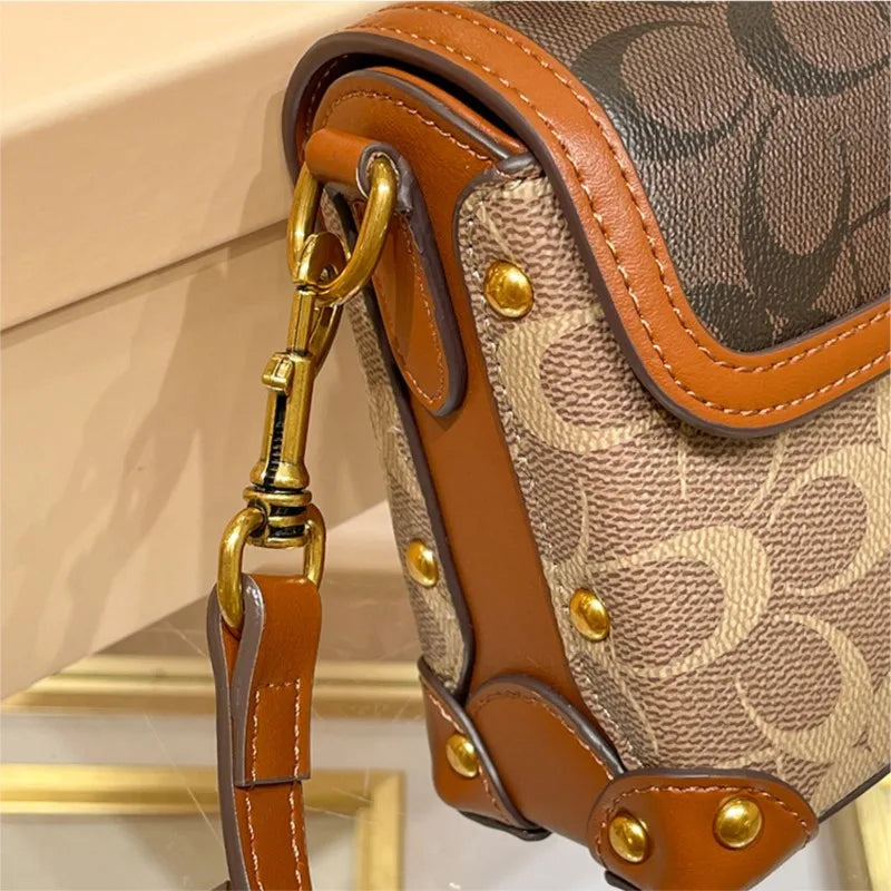 Inspired Minimalist and fashionable small handbag