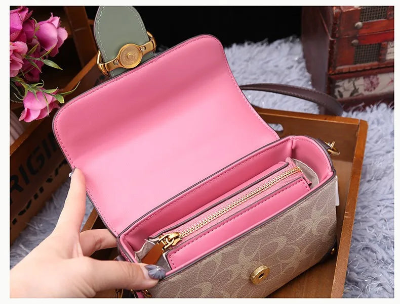 New minimalist and fashionable small handbag