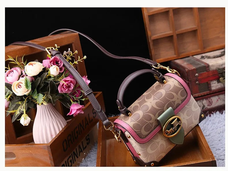 New minimalist and fashionable small handbag